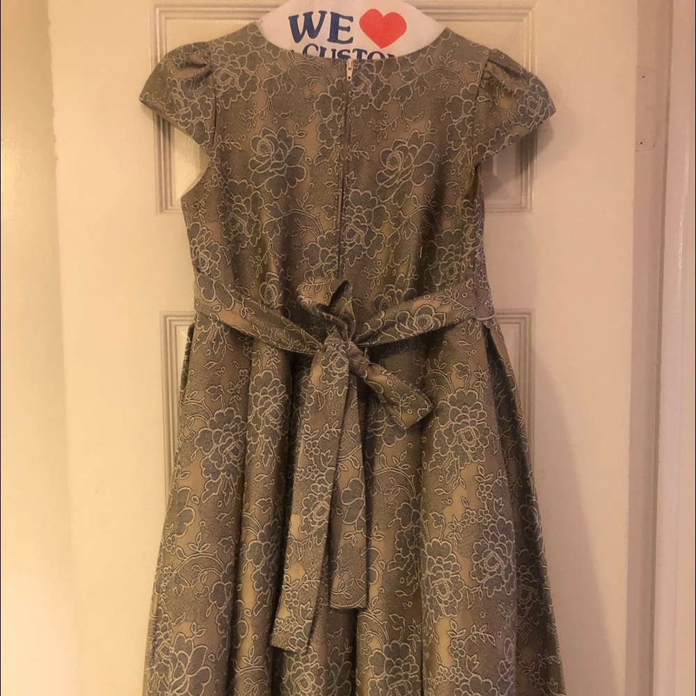 Girl dress